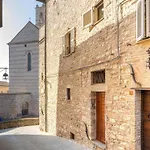 Santa Chiara Апартаменты Ассизи